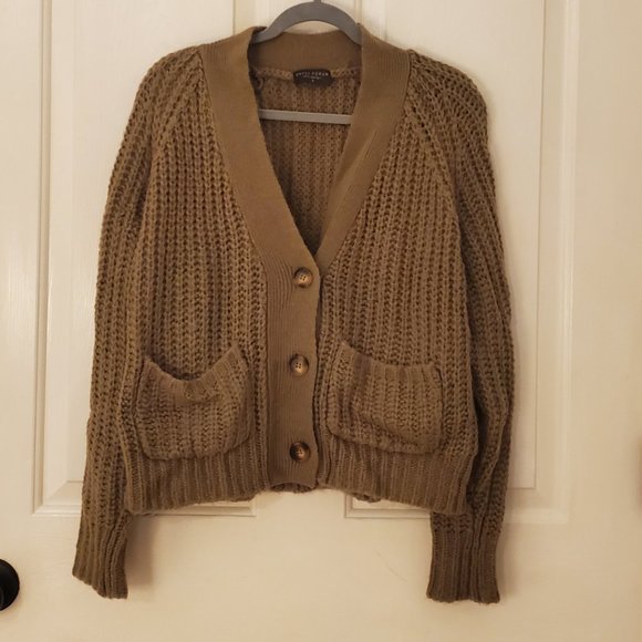 Dress Forum Button Up Cardigan - Size Medium - Olive color - Picture 1 of 5